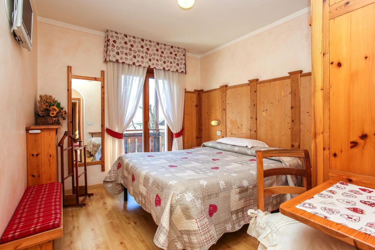 בורמיו Albergo Adele מראה חיצוני תמונה
