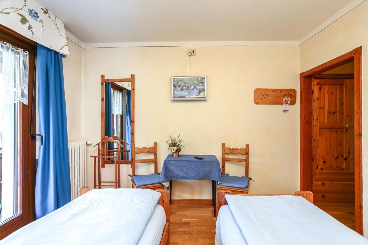 בורמיו Albergo Adele מראה חיצוני תמונה