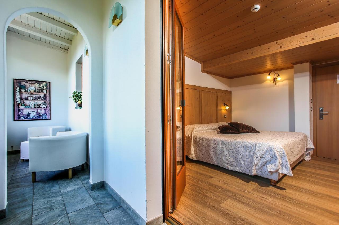 בורמיו Albergo Adele מראה חיצוני תמונה