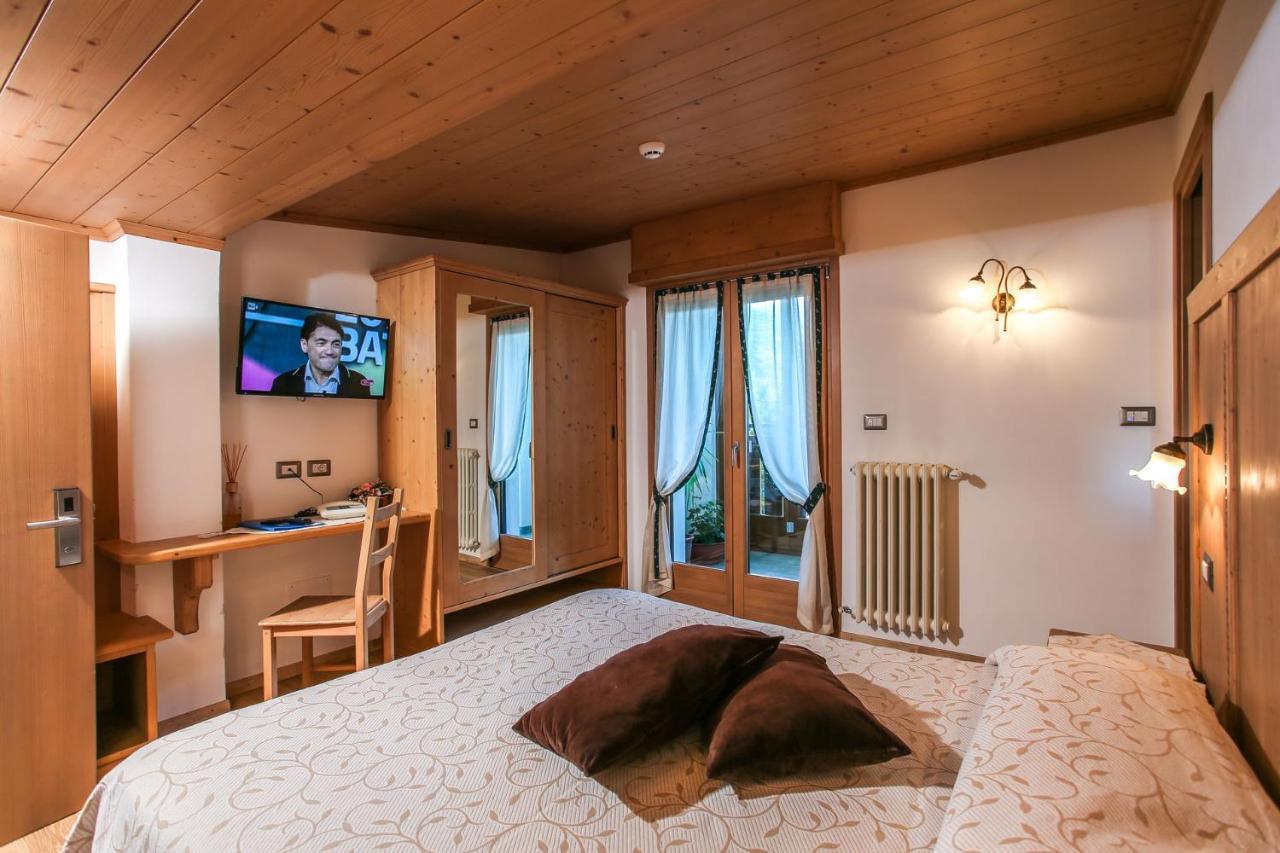 בורמיו Albergo Adele מראה חיצוני תמונה